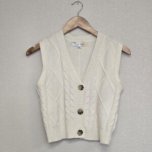 Elegant Cream V-Neck Sweater Vest